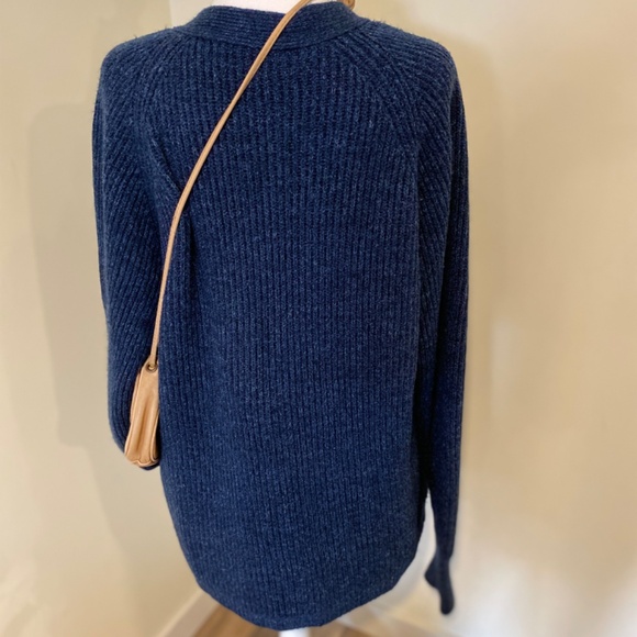 Vintage Parkhurst Cardigan – Women’s M – Navy – Cozy Canadian Made - Picture 4 of 12